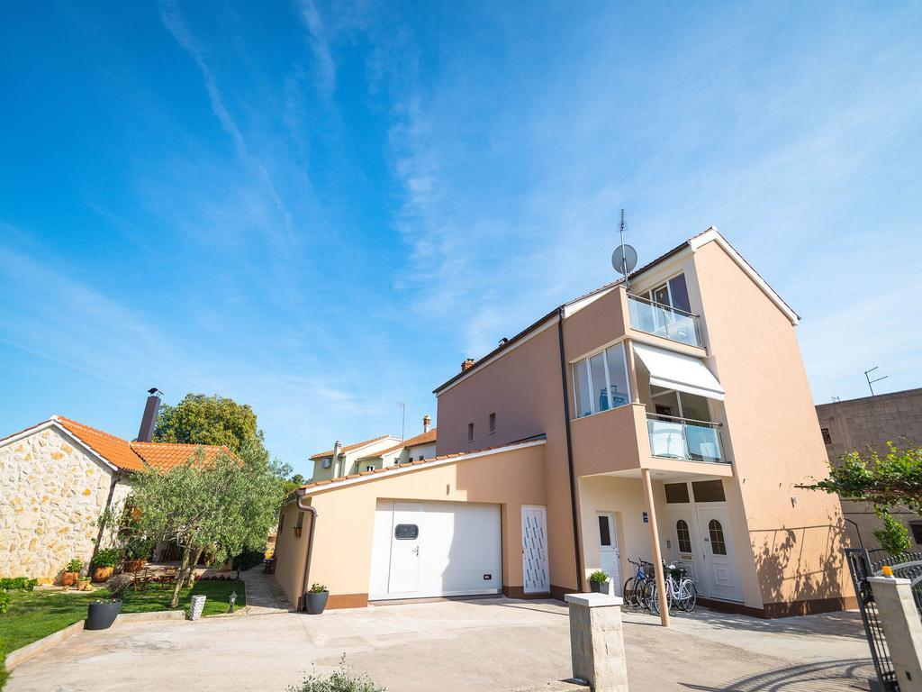 Apartments Sunny Garden Brodarica  Esterno foto
