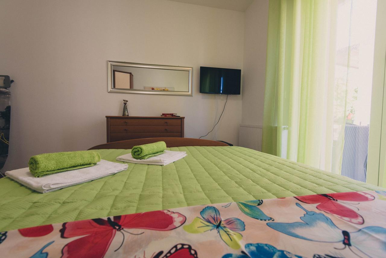 Apartments Sunny Garden Brodarica  Esterno foto